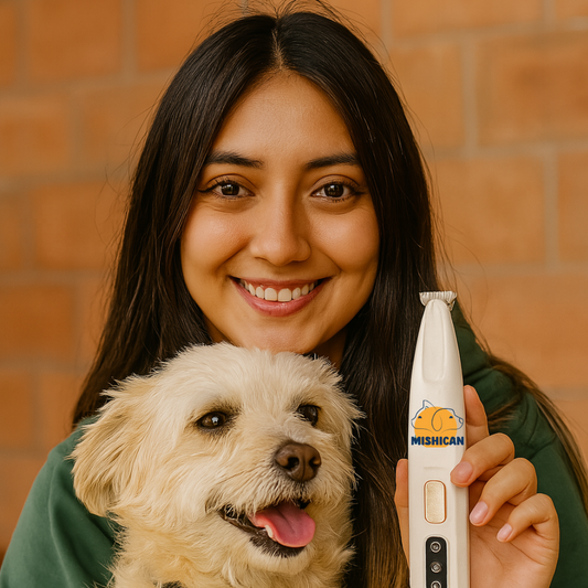 ¿Cortarle o Rasurar a tu peludo en casa? ¡Si se puede!